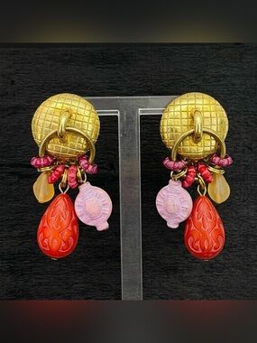 Vintage 80s Catherine Stein Gold Textured Pink Coral Dangle Clip On Earrings